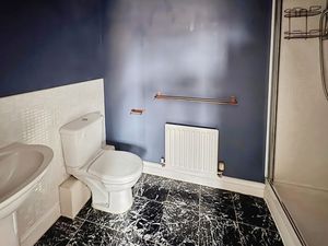 Photo 6- click for photo gallery